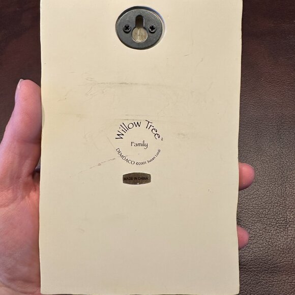 Demdaco Willow Tree Family Wall Plaque - Picture 4 of 5